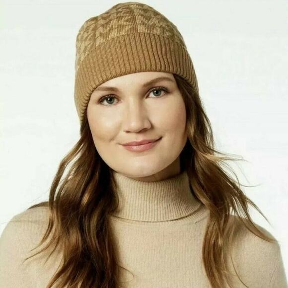 Michael Kors NEW Linear Monogram Logo Metalic Beanie Gold Winter One Size - Picture 1 of 8